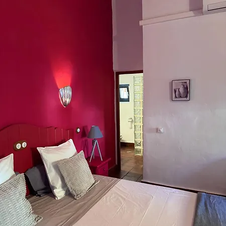 La Guzmana De Hotel *